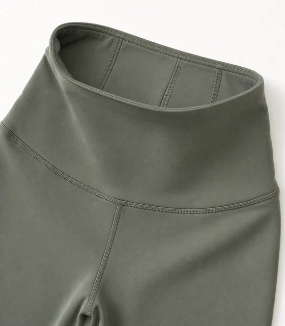 Annotated leggings waistband cutaway